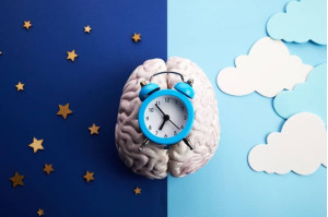 Cykle i fazy snu – co robić, aby wstawać wypoczętym każdego dnia?